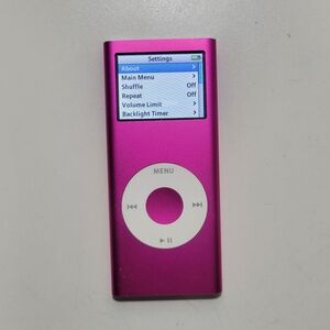 Apple iPod Nano 2nd Generation 4GB PINK Bundle Earbuds & Cable Mint Valentines!